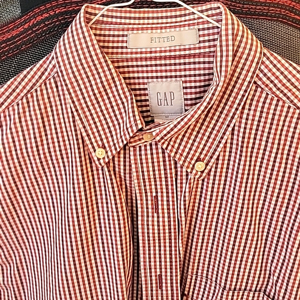 GAP shirt